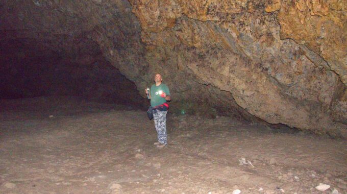 Neraidogoula Cave